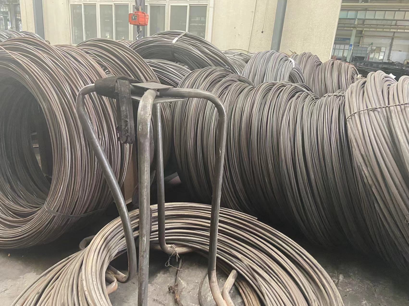 Trọng tâm của vật liệu dây buộc năm 2026: Thép carbon Q235 - Nền tảng của các giải pháp buộc chặt hiệu quả về mặt chi phí